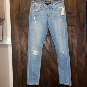 NWT Lucky Brand Sienna Slim Boyfriend Jeans